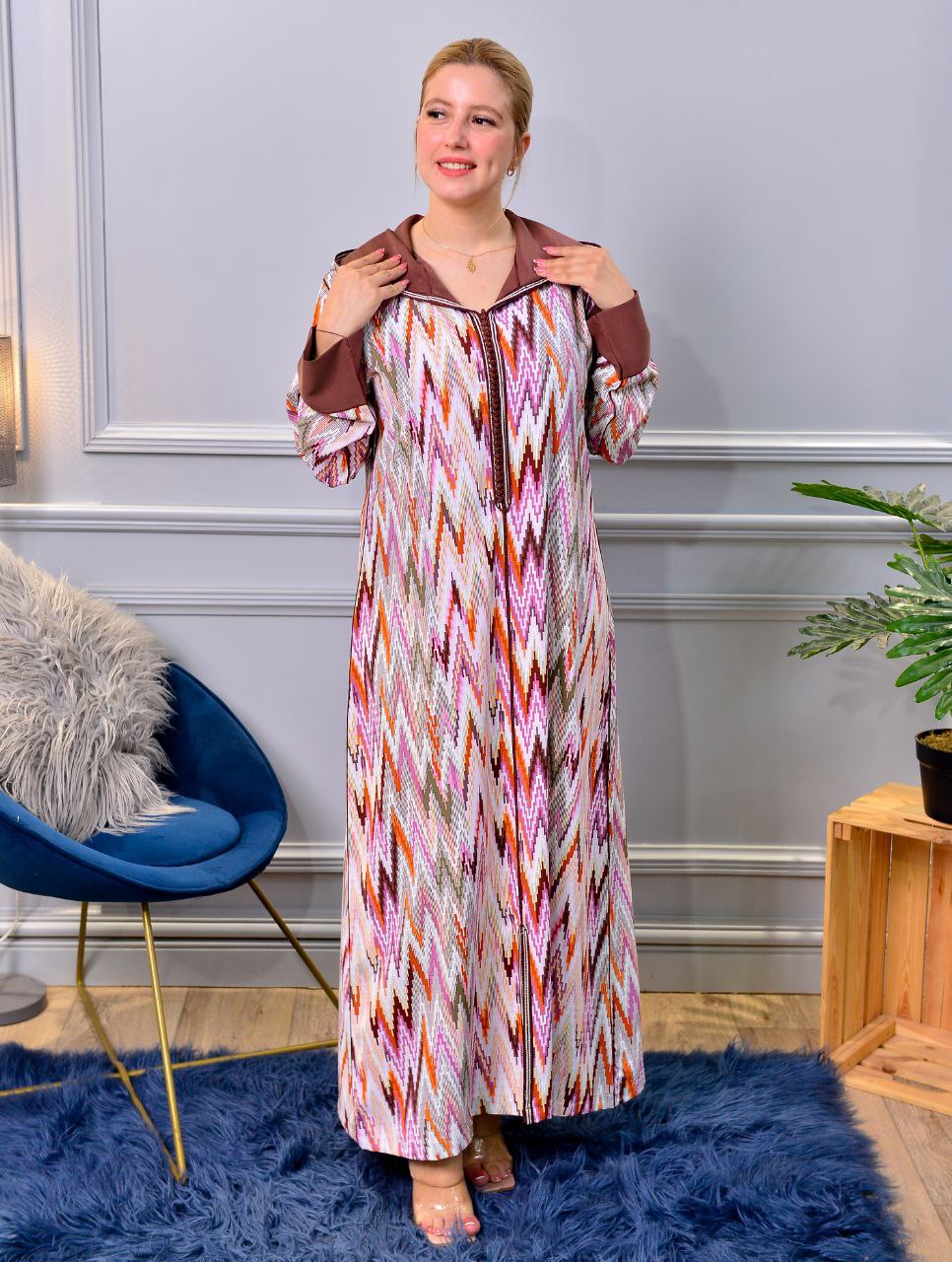 👗 Une djellaba raffinée en tissu crêpe premium