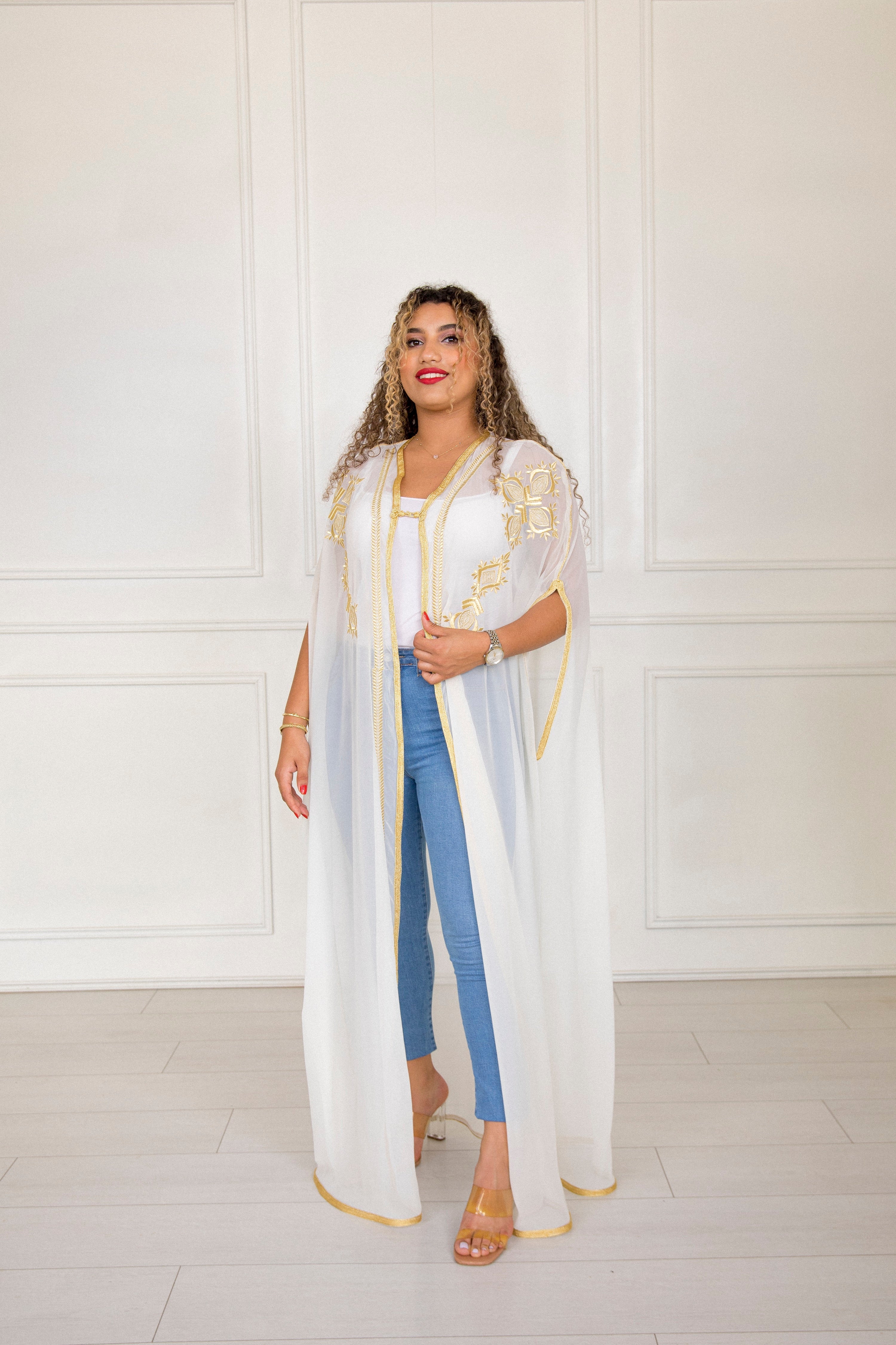 Cape Selene 2023 - Mousline en broderie