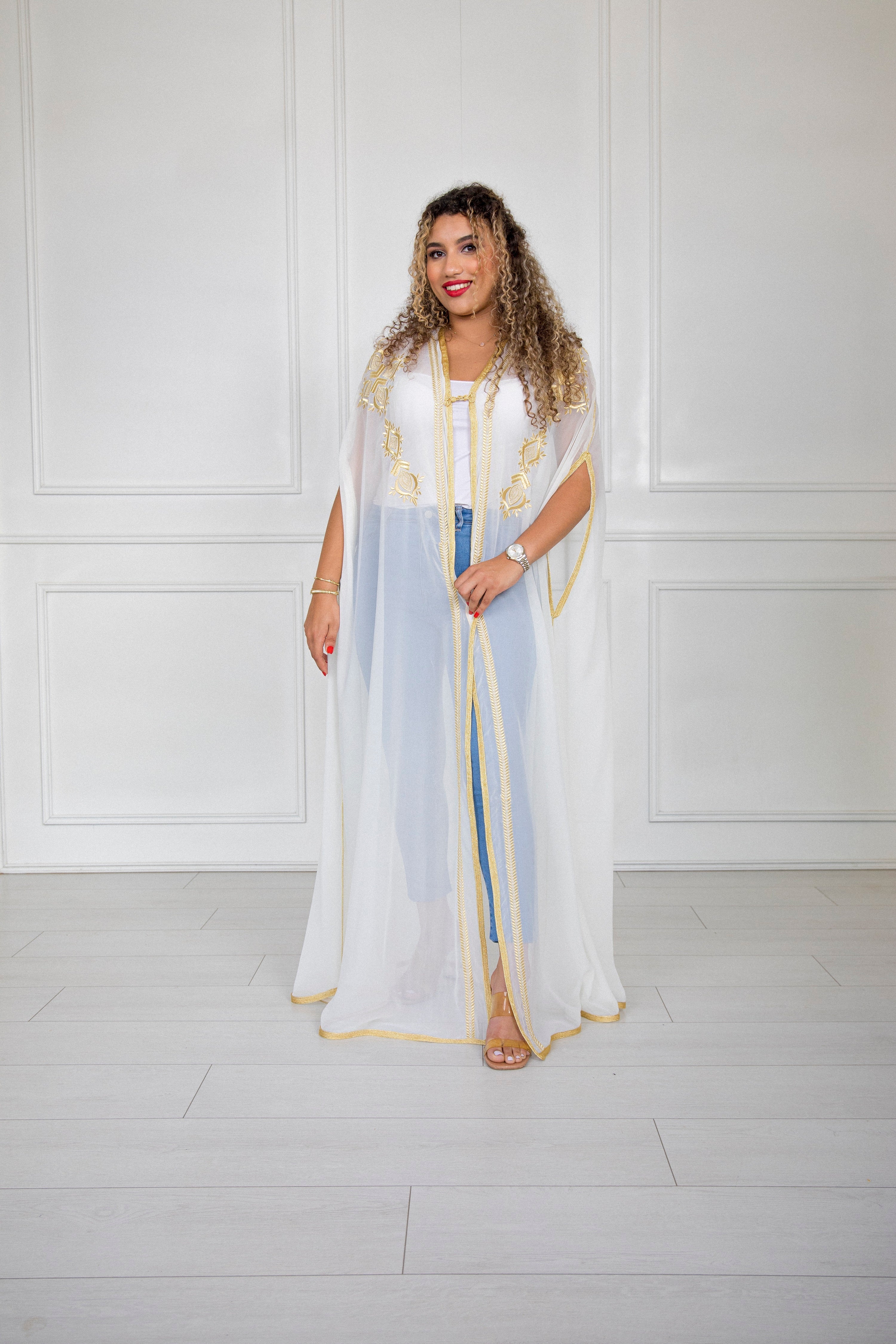 Cape Selene 2023 - Mousline en broderie