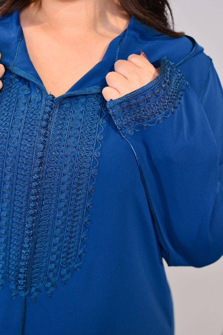 🧵 Tissu : Crêpe Dossoie soie + nouvelle broderie « kṭarfel »
