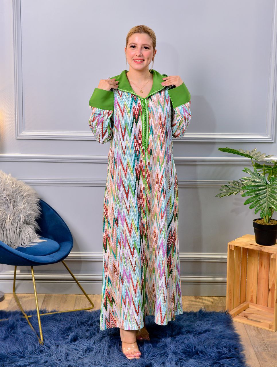 👗 Une djellaba raffinée en tissu crêpe premium