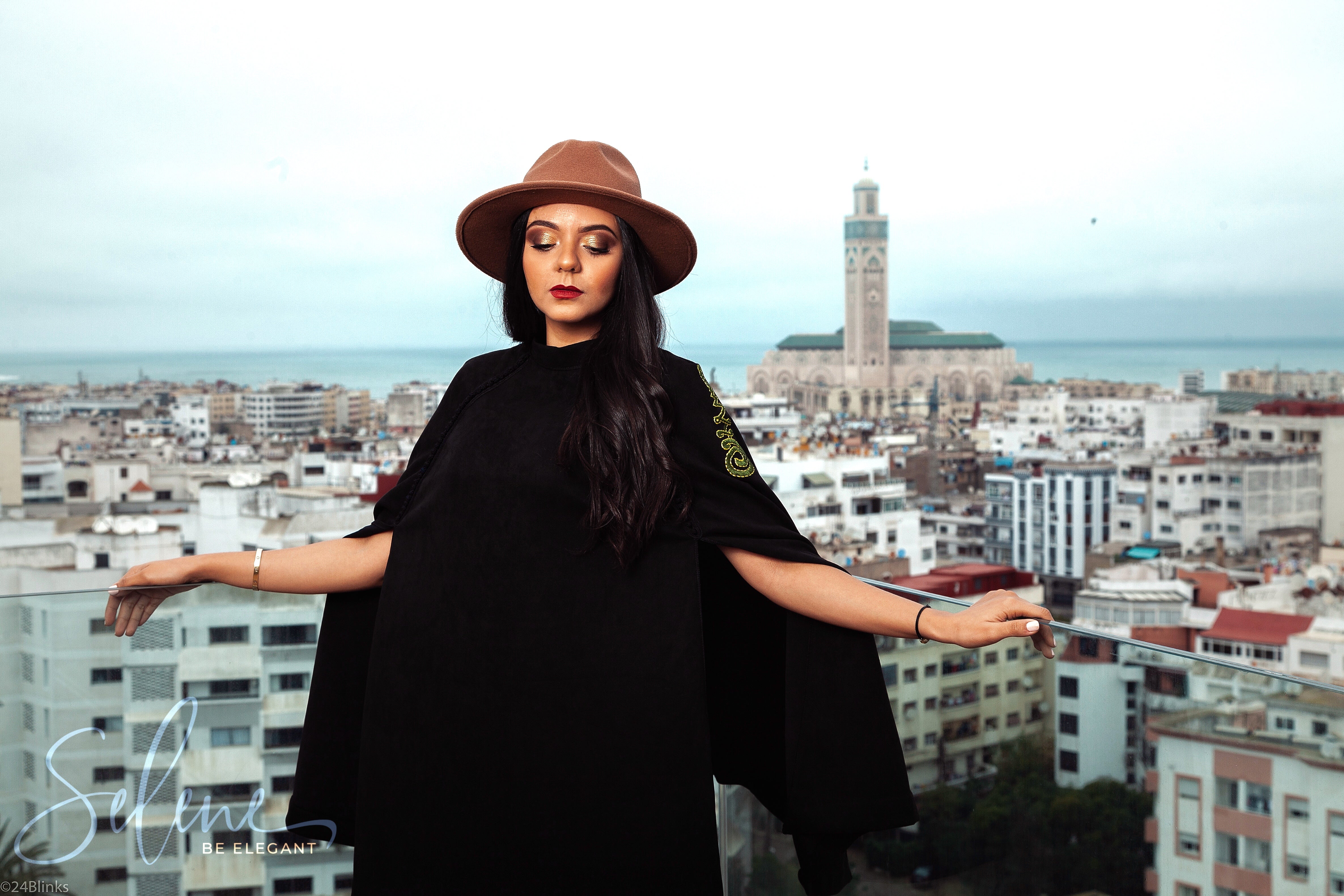 Cape Celia - Cape en Daim